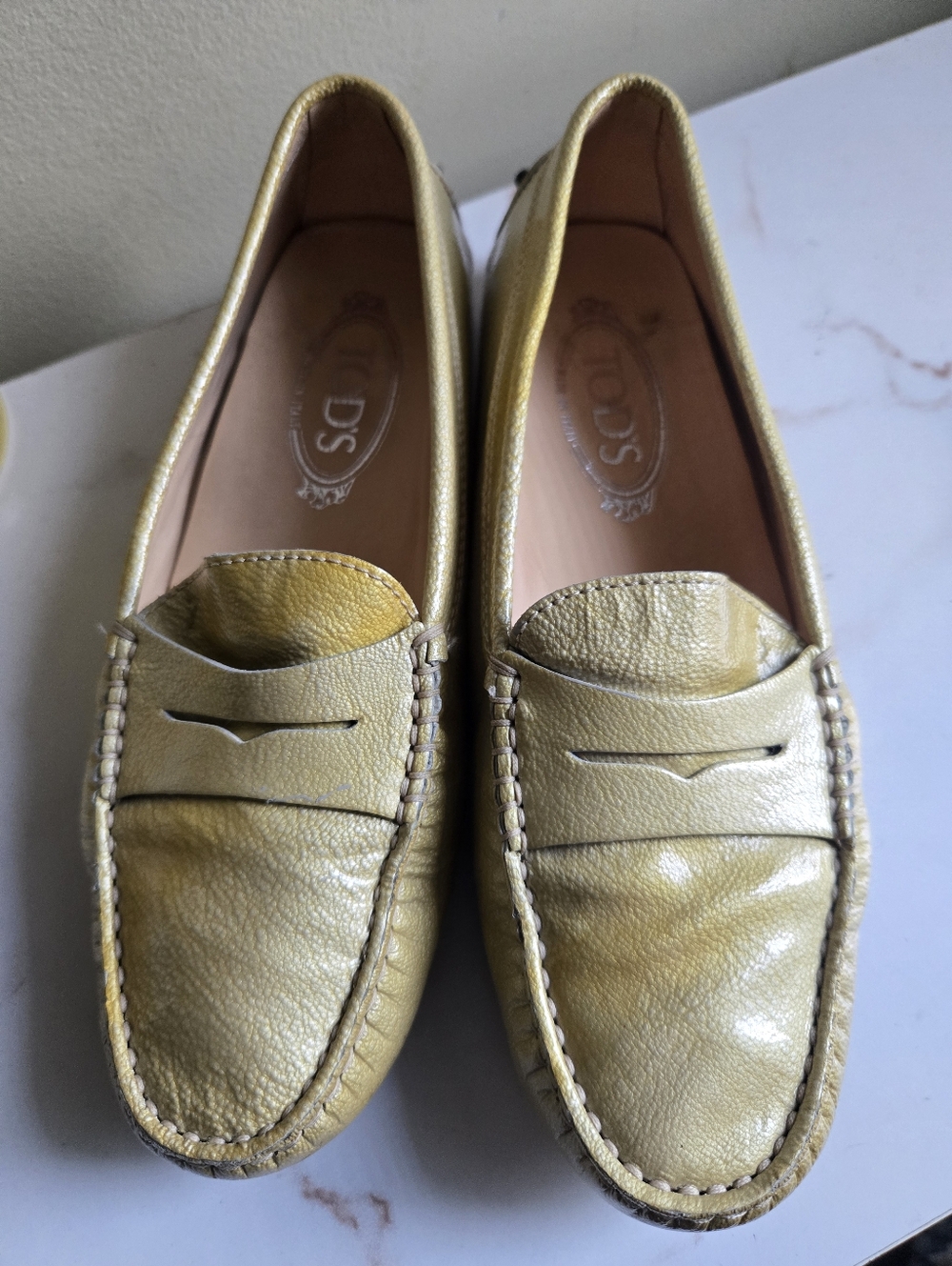 Tod's Patent Leather Yellow Women's Loafers Size 7.5 - Picture 4 of 11